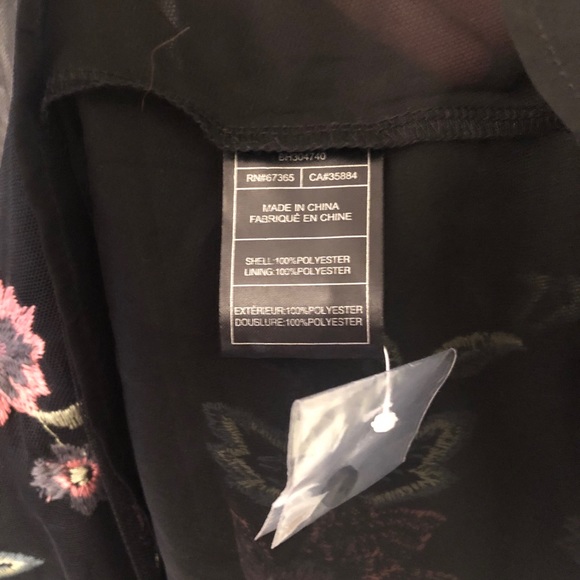 BB Dakota Rayna Embroidered Illusion Neckline NWT - Picture 10 of 12